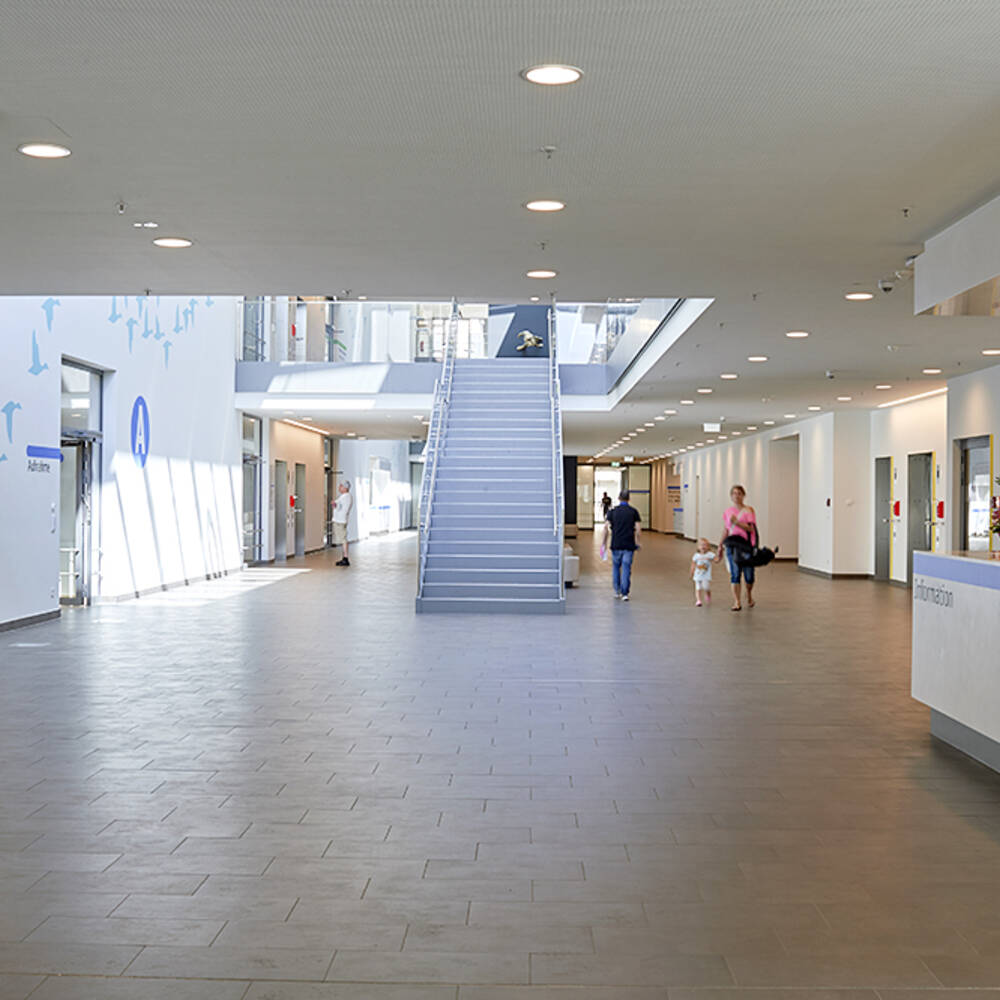 Eingangsbereich im Neubau
