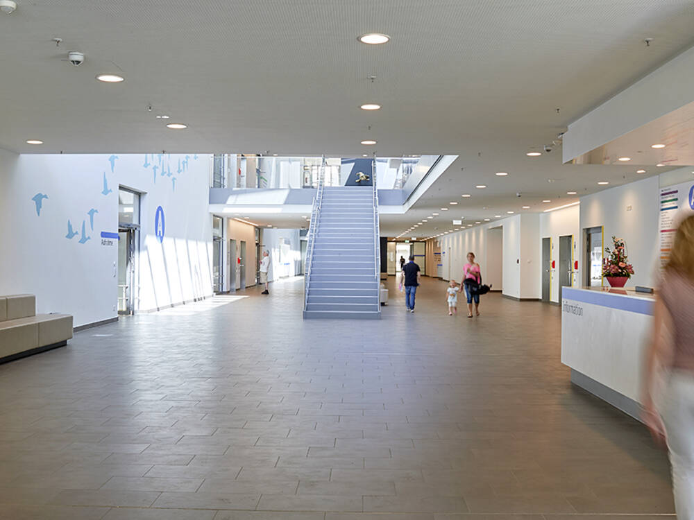 Eingangsbereich im Neubau